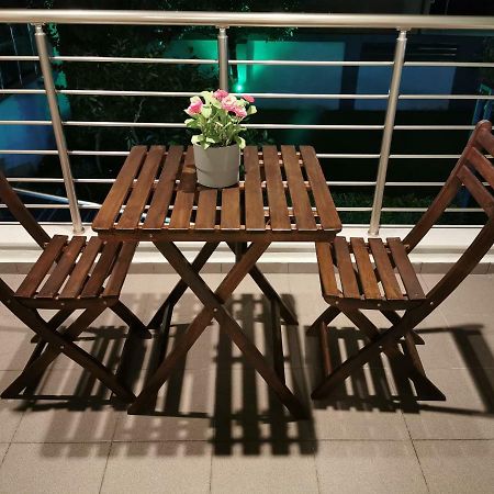 Pall'S Minimal Apartment เนอาเปรามอส ภายนอก รูปภาพ